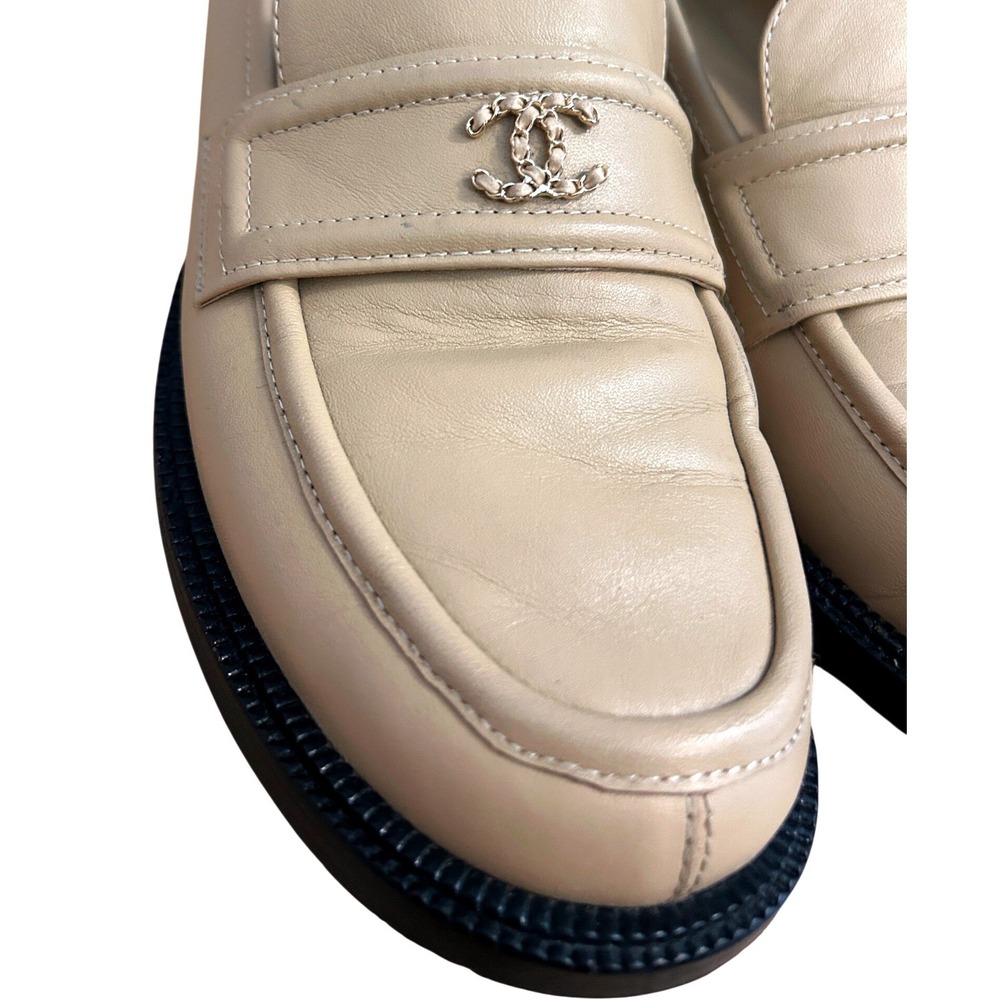 Chanel Beige Tan Lambskin Leather CC Logo Penny Loafers G37435 Size 40C - Picture 13 of 16